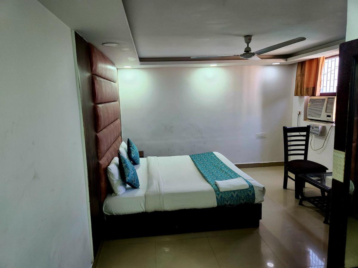 Hotel Krone Near Igi Airport Delhi Нью-Дели Экстерьер фото