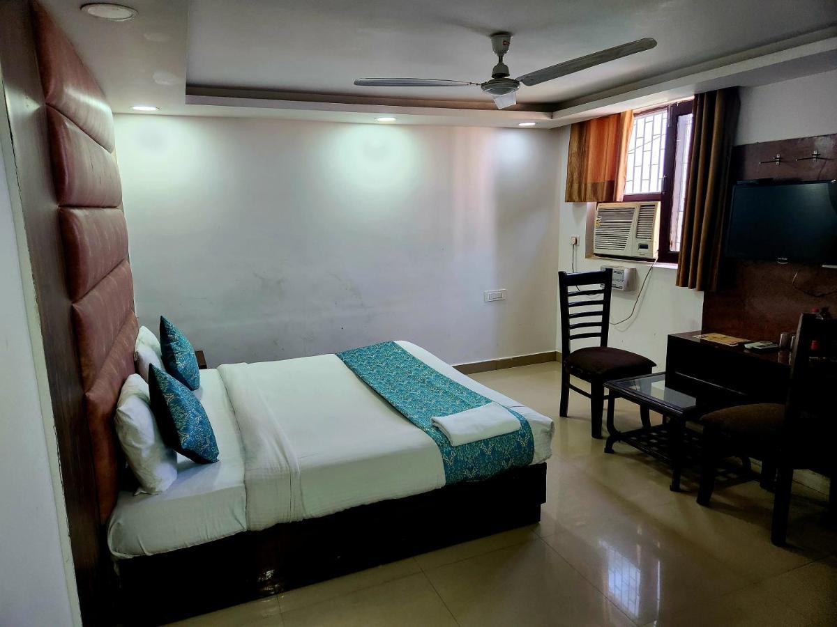 Hotel Krone Near Igi Airport Delhi Нью-Дели Экстерьер фото