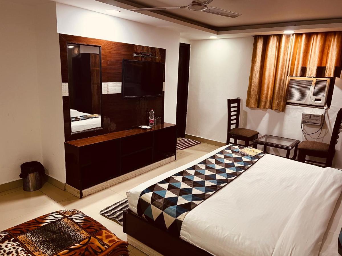Hotel Krone Near Igi Airport Delhi Нью-Дели Экстерьер фото