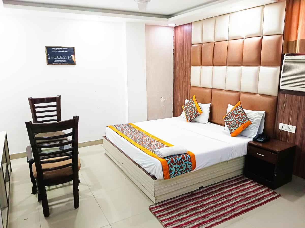 Hotel Krone Near Igi Airport Delhi Нью-Дели Экстерьер фото